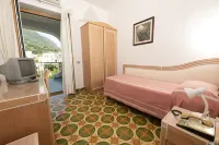 Hotel Candia