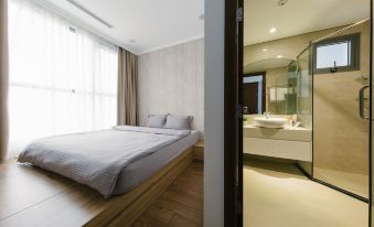 The March House No.1