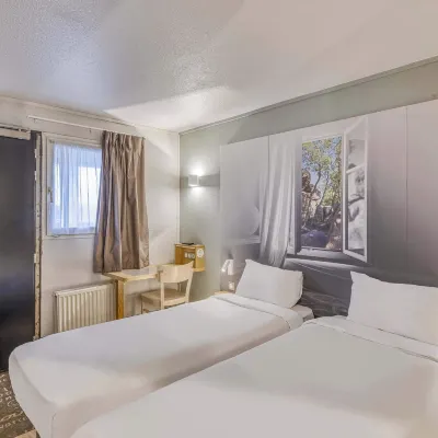 B&B Hotel Bordeaux Lormont Các khách sạn gần Khu bảo tồn sinh thái Darwin