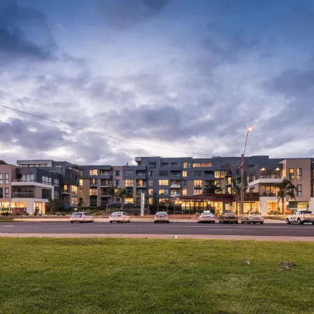 The Esplanade Resort and Spa Отели рядом с достопримечательностью «Кунварра Фэмили Холидей Парк»