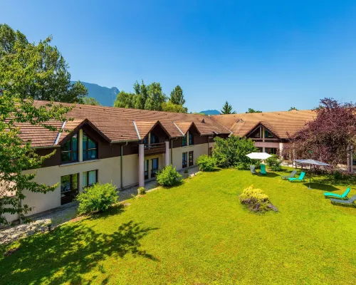 維維耶湖諾米斯 勒·維威恩斯·杜·拉克酒店