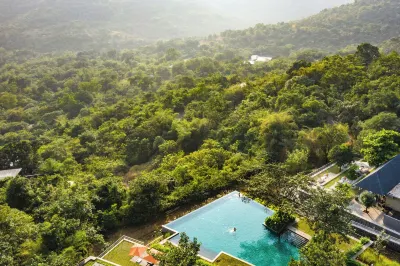 Dharana at Shillim All Inclusive Wellness Retreat Отели в г. Пуна