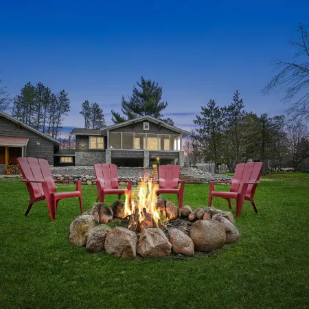 Riverside Retreat -Breathtaking View Kayak Atv