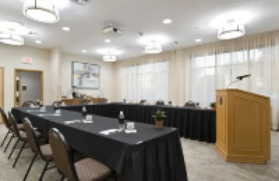 ClubHouse Hotel Sioux Falls