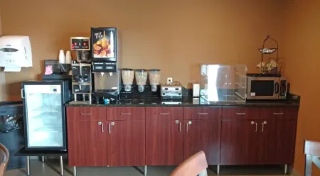 Americas Best Value Inn Big Lake Отели в г. Шерберн