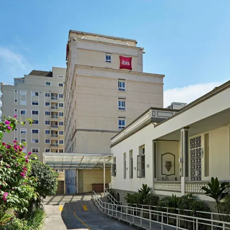 Ibis Curitiba Batel