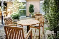 Euterpe Hotel