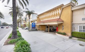 Americas Best Value Inn & Suites-Convention Center
