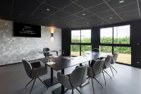 Hotel l'Ortega - Rennes St Jacques Aéroport Hotel di Chartres-de-Bretagne