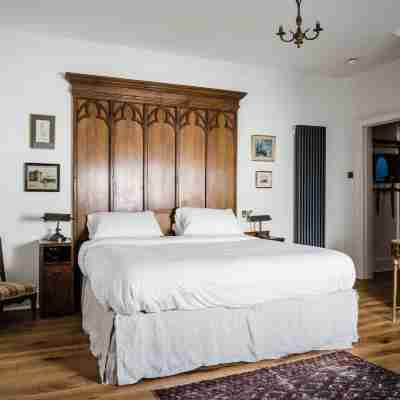 The Crooked Swan Rooms