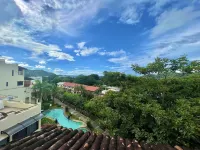 Tropical Gardens Hotels in Coco