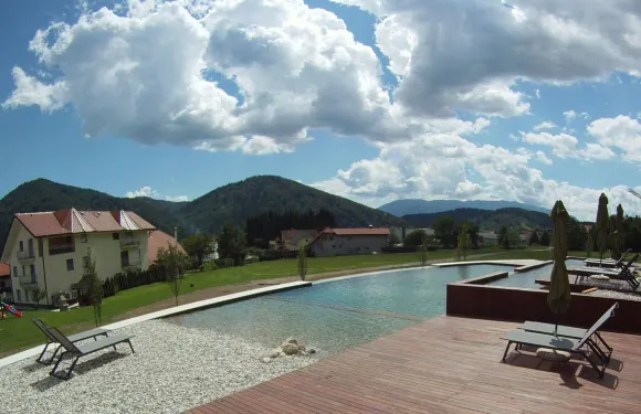 斯闊克康體公寓