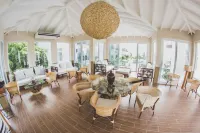 Playa Escondida Beach Club - 3-Star
