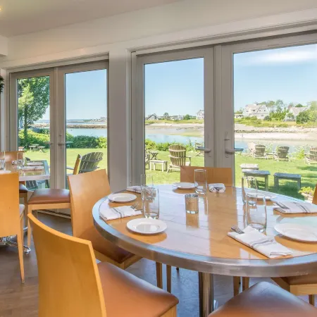 The Breakwater Inn & Spa