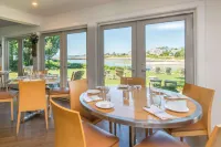 The Breakwater Inn & Spa