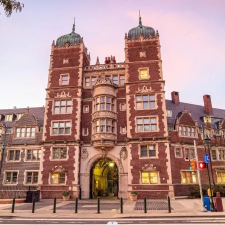 Penn's View Hotel Philadelphia Отели рядом с достопримечательностью «Франклин Корт»