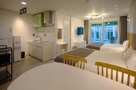 Pool and Villa Sorang Отели рядом с достопримечательностью «Geomunoreum»