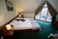 Zsanett Hotel Hotels in 