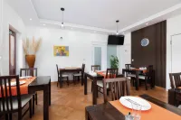 Green Lakes House - breakfast