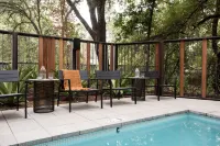 Harmon Guest House - Pools