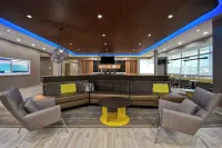 SpringHill Suites Holland - parking