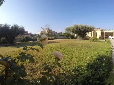 La Casa Nert Hotels in Thuir