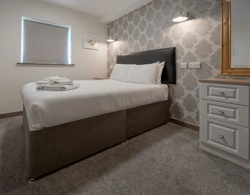 Alcester Inn Hotels in Coughton