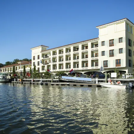 Delamar Greenwich Harbor