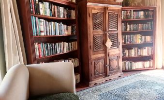 Hawklee Country House