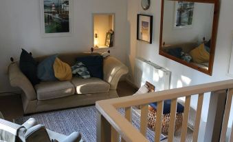 Yewtree Cottage - 'The Art House' and Garden