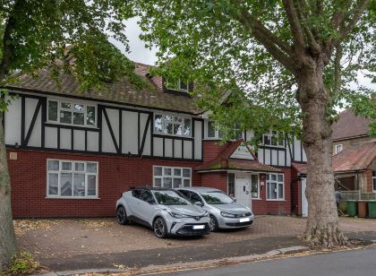 Flexistay Aparthotel Sutton