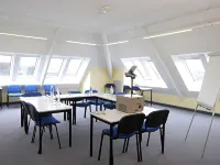 Hostellerie Saint Vincent Beauvais Aeroport Hotels in Picardy