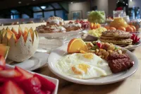 Mcm Grande Hotel FunDome Odessa - breakfast