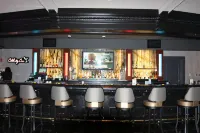 Grand Z Hotel Casino by Red Lion Hotels - Baarit