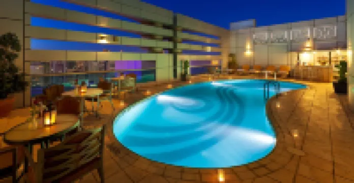 Al Manzel Hotel Apartments