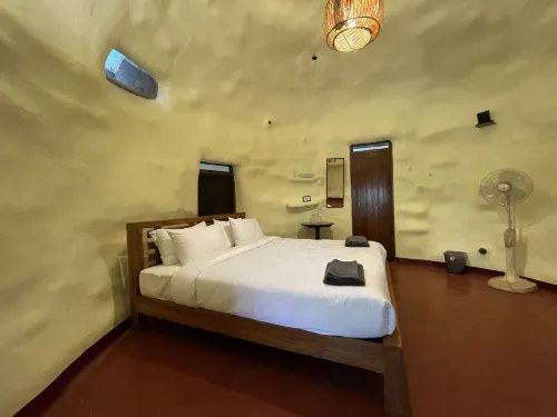 Chiang Dao Roundhouses - Mountain view