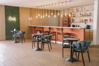 Go Inn Goiana by Atlantica Hotels - bar