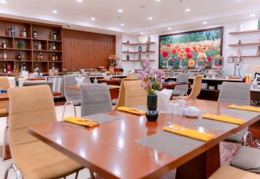 DAHLIALAND SAIGON HOTEL