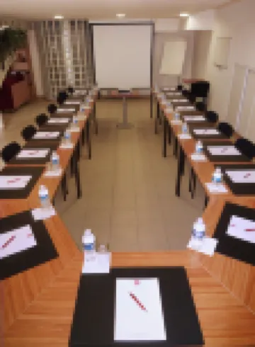 Séjours & Affaires Paris Ivry