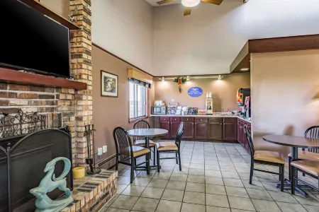 Rodeway Inn Отели в г. Сент-Вендел