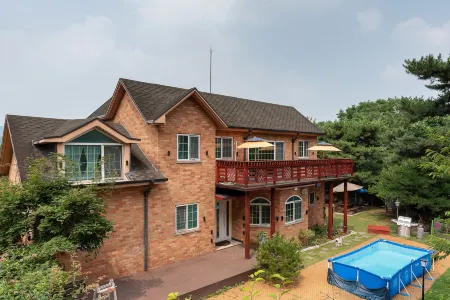 The Hue Largo Bundang Отели рядом с достопримечательностью «Университет Данкука»