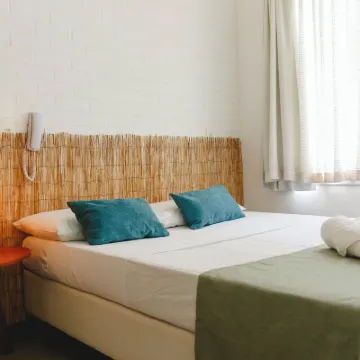 Palace Beach Hostel Các khách sạn gần Bãi biển Copacabana