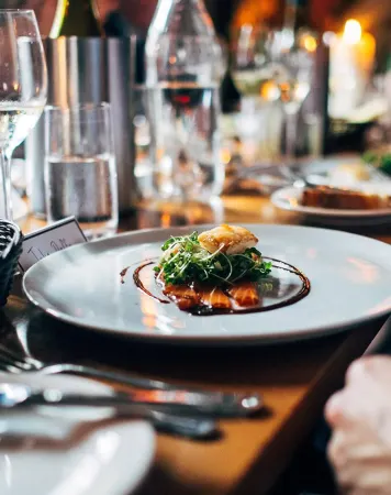 Graduate by Hilton New York Отели рядом с достопримечательностью «Центр современного искусства P.S.1»