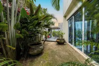 38Pax Flame of the Forest Retreat Villa KL by Verano -  Holiday Villas