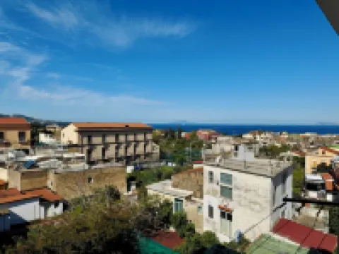 YourHome - Il Pino Rooms & Apartment Hoteles en Meta