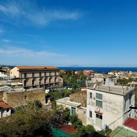 YourHome - Il Pino Rooms & Apartment