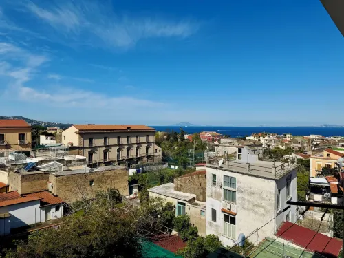 ユアホーム - イル ピノ ルームズ & アパートメント