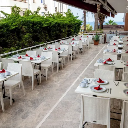 Palm Beach Hotel