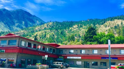 Hotel Deoro Hotels in Lillooet