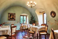 Resla Residence I, II, Hoteles en Banská Štiavnica